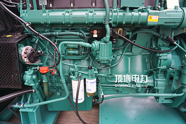 為什么當環(huán)境溫度10℃以下時柴油發(fā)電機組就會起動困難？