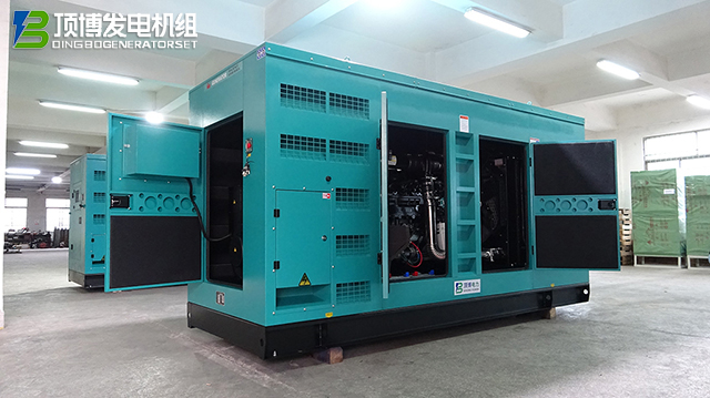 頂博柴油發(fā)電機組：企業(yè)工廠穩(wěn)定運行的堅實后盾，高效智能引領(lǐng)行業(yè)新篇章